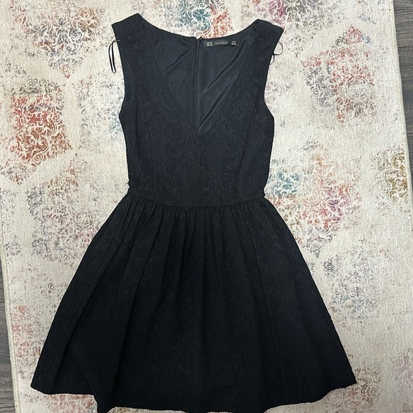 Trafaluc by Zara - Black Lace Skater Dress - Picture 4 of 6